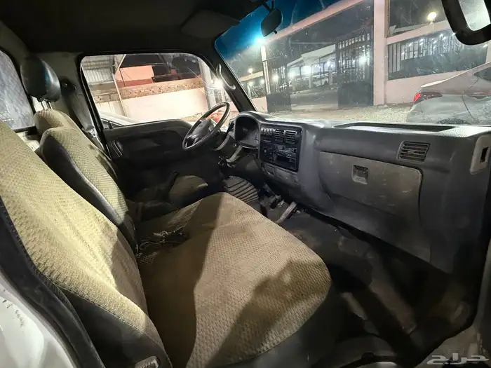 للبيع بكب كيا غمارة موديل 2002 5