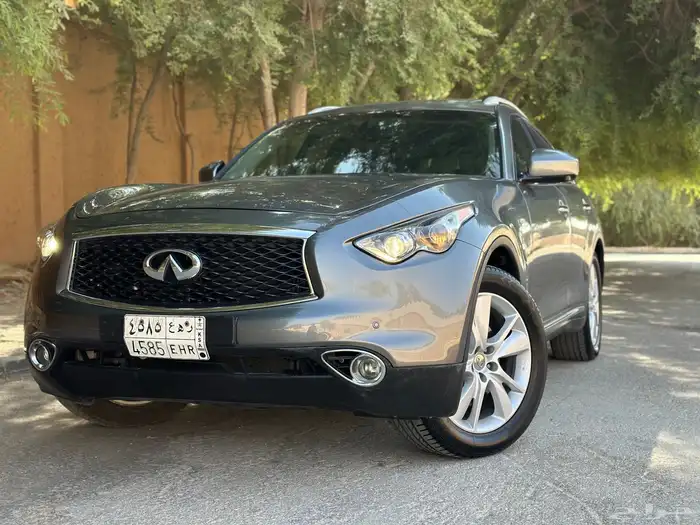 Infinity QX70 انفنتي نظيف جدا 0