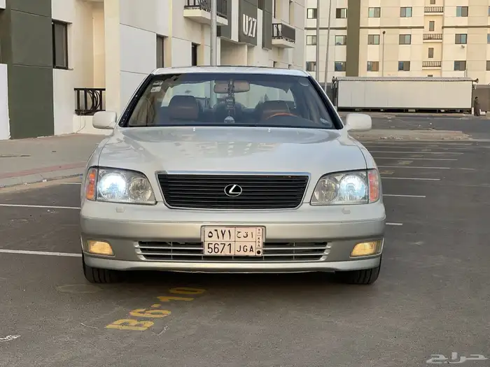 لكزس LS400 2000 1