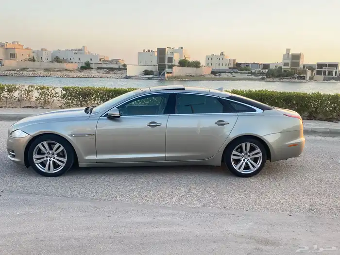 للبيع جاكوار. 2013 XJ 15