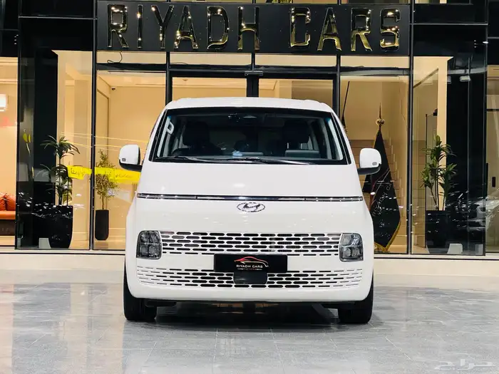 هيونداي ستاريا اعلي فئة 2022 (بحالة ممتازة) 1