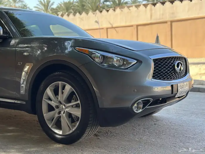 Infinity QX70 انفنتي نظيف جدا 8