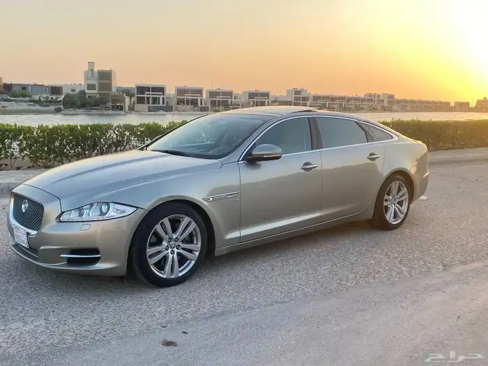 للبيع جاكوار. 2013 XJ 16
