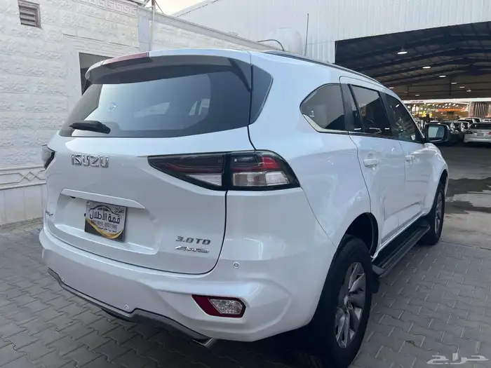 ايسوزو 2022 MUX فل كامل دبل دفلك لدى قمة الاطلال 14