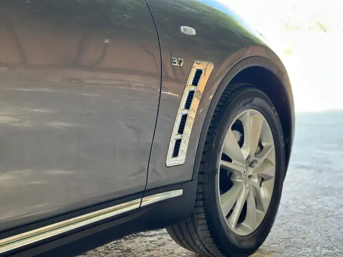 Infinity QX70 انفنتي نظيف جدا 12