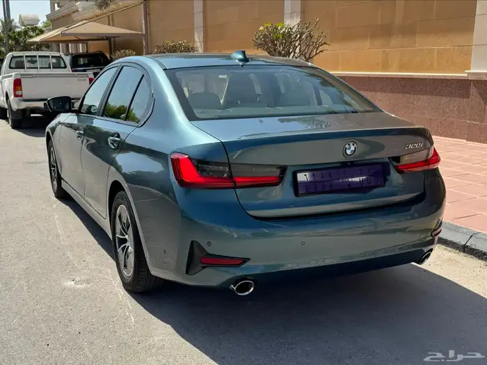 2021 BMW 320i 0