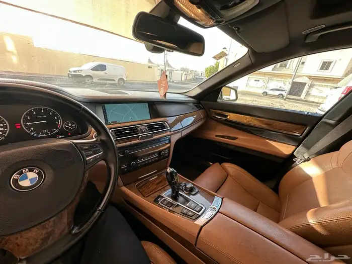 بي ام دبليو 740li 2