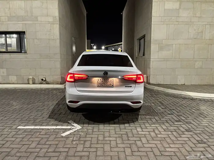 ام جي 5 2023 6
