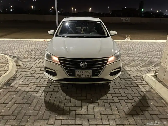 ام جي 5 2023 5