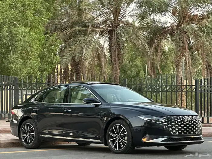 هونداي أزيرا موديل 2021 سعودي نص فل 12