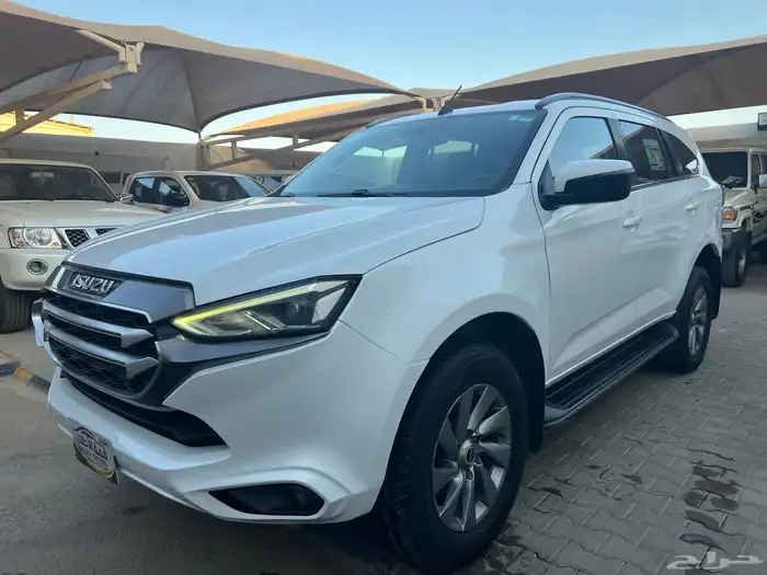 ايسوزو 2022 MUX فل كامل دبل دفلك لدى قمة الاطلال 21