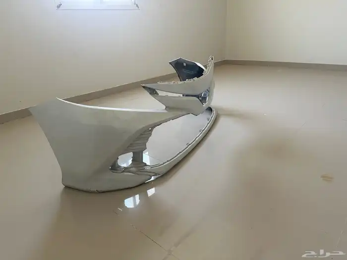 صدام كامري 2020 وشمعه 1