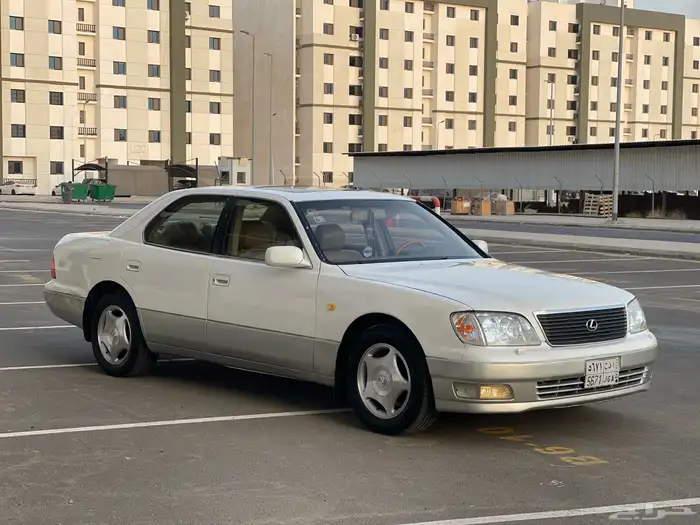 لكزس LS400 2000 3