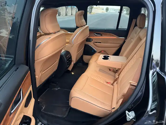 جراند شروكي سميث 2024 13