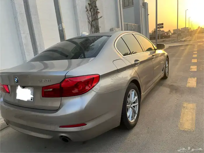 BMW 520 i موديل 2018 ممشي 155 ألف كيلو 2