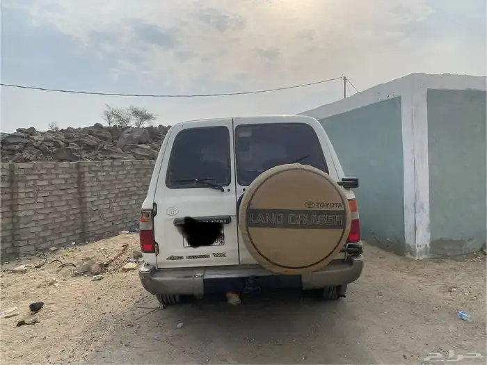 صالون لاندكروزر فل كامل بدون فتحه وكاله قمة النظافه 0