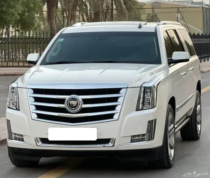 كاديلاك اسكاليد XL 2015 فل سعودي 0