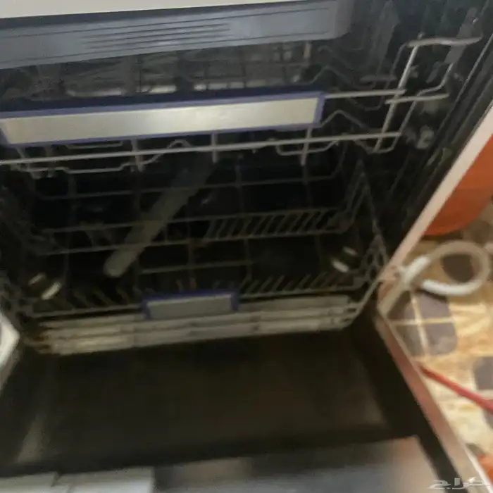 تشتغل بس اشبوك مصديه وسلك مقطوع سكراب   بيع 7