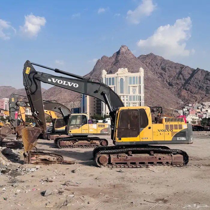 للبيع حفار فولفو Volvo EC210BLC 2011 4