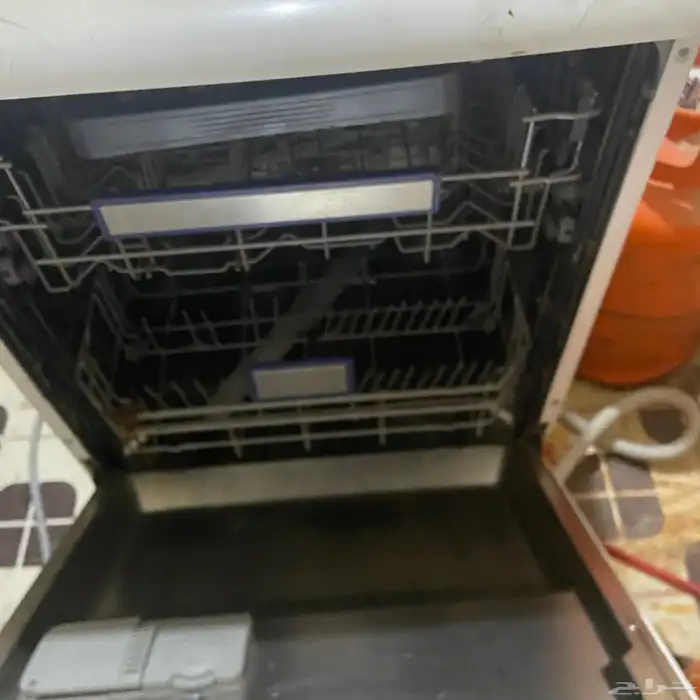 تشتغل بس اشبوك مصديه وسلك مقطوع سكراب   بيع 3