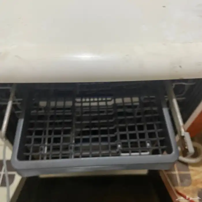 تشتغل بس اشبوك مصديه وسلك مقطوع سكراب   بيع 5