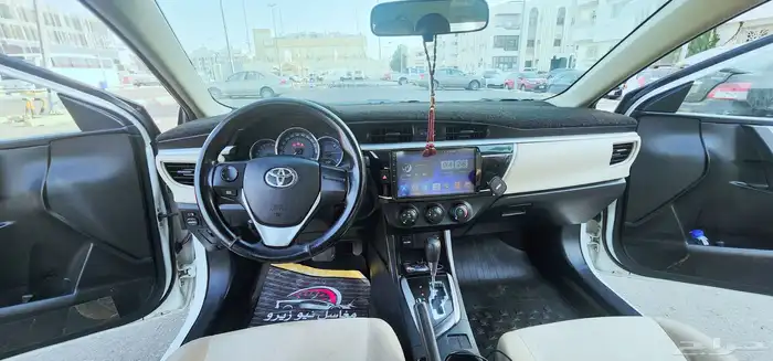 TOYOTA COROLA 2015 0