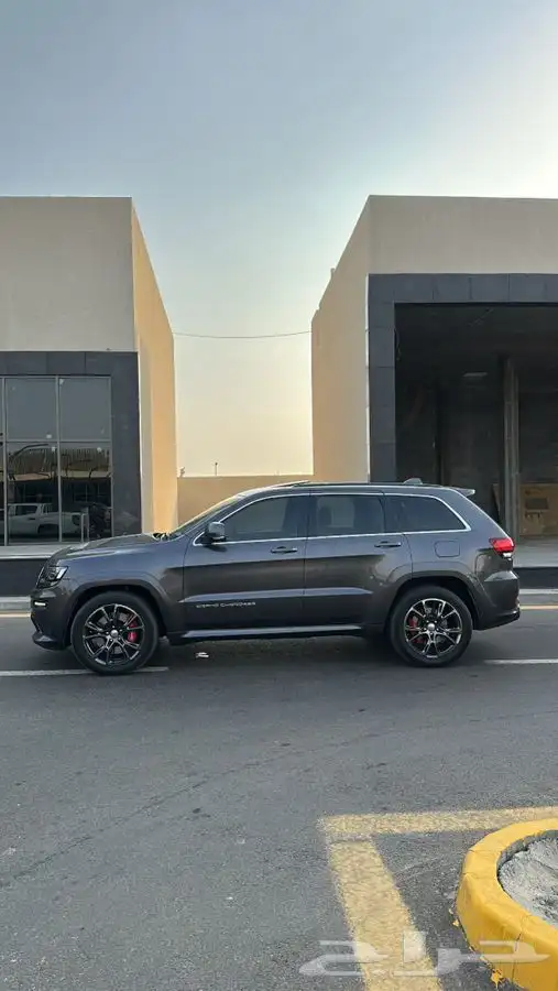 جراند شيروكي SRT 2015 5