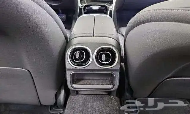 مرسيدس - c200 - 2025 17