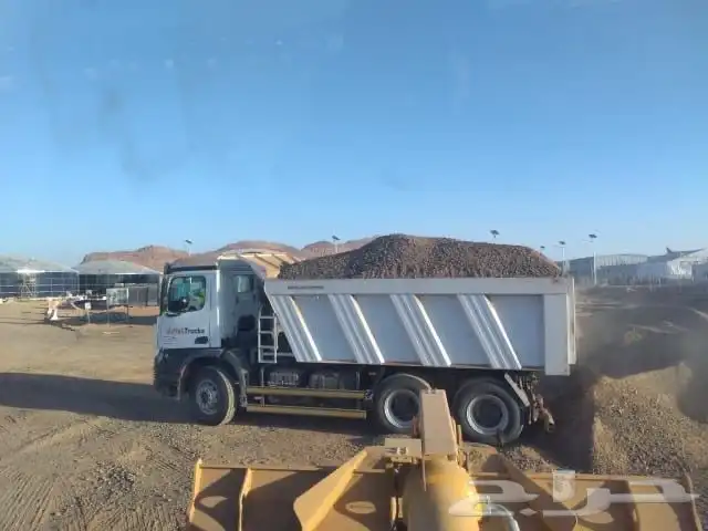 ساىق يمني عندي قامه ورخصه ساريه ساىق شيول  ترله 0