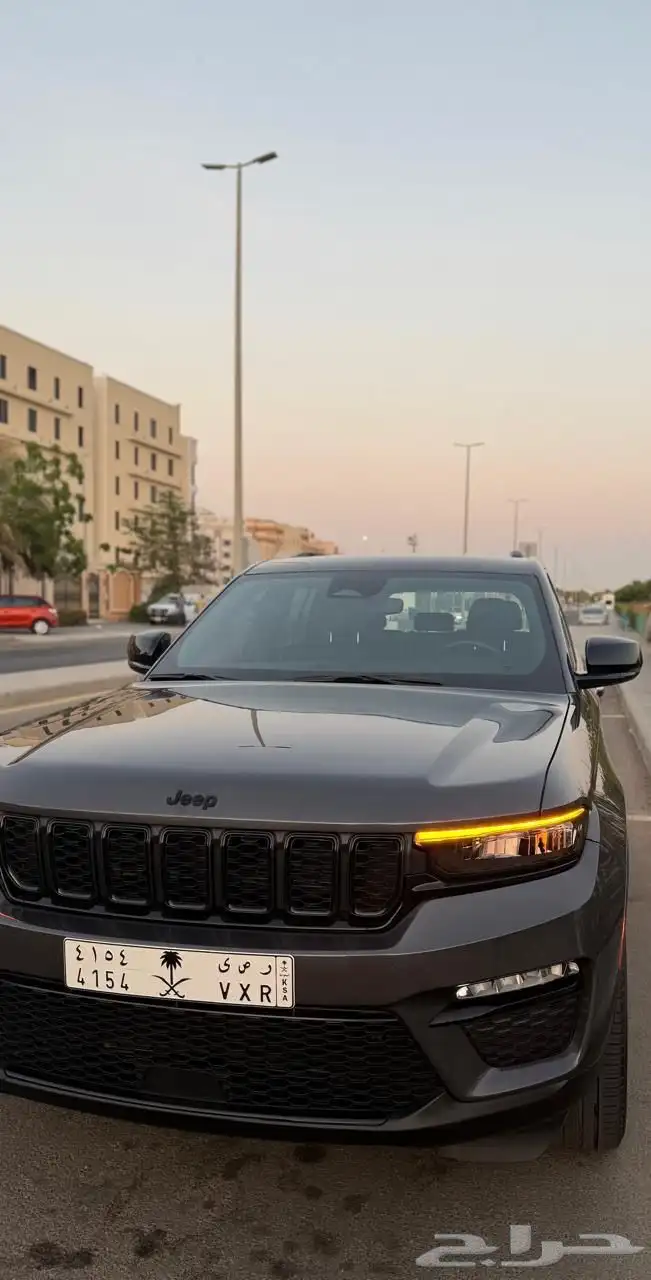 جيب جراند شيروكي 2023 قمه النظافه 38