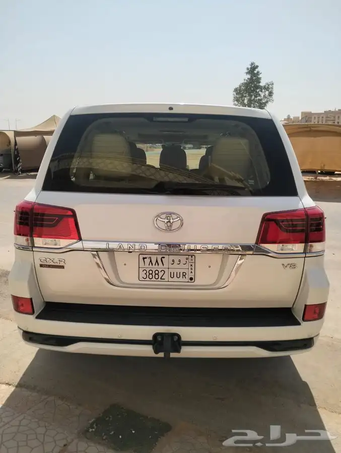 البيع جيب جكسار 8
