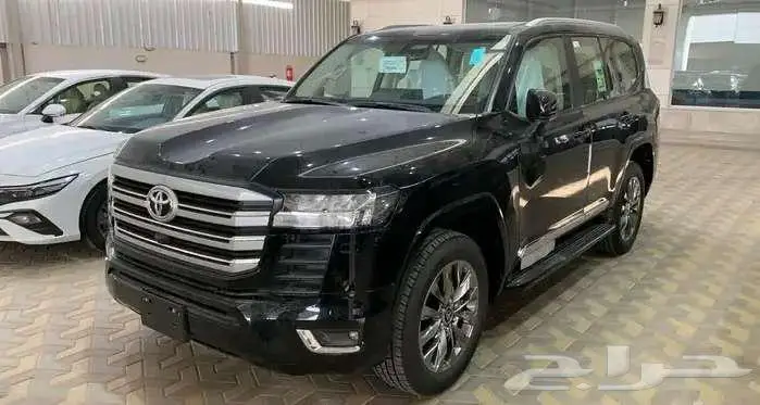 تويوتا- لاندكروزر- GXR4 -بنزين -سعودي -2025 -اسود-ابيض 6