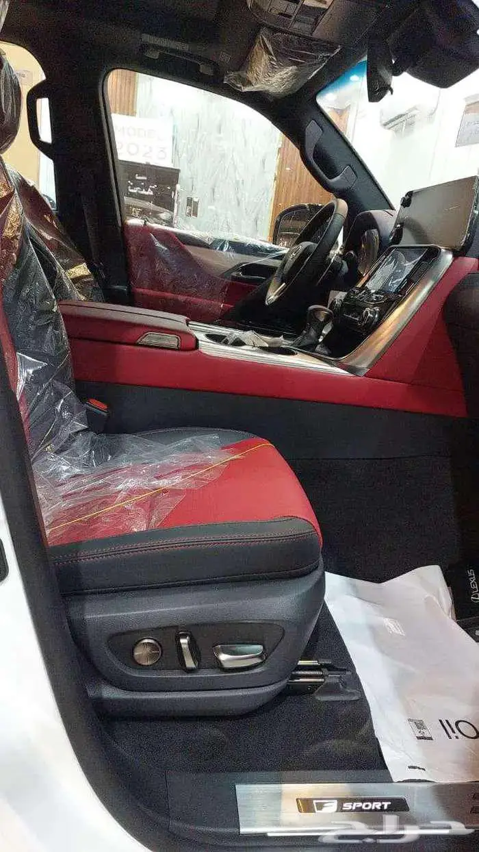 لكزس اف اسبورت 2025 سعودي ابيض 8