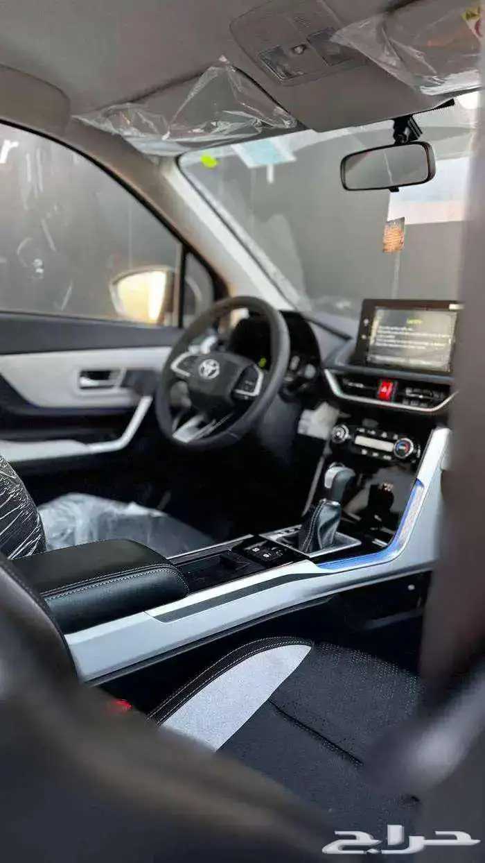 تويوتا فيلوز GLX موديل 2025 لدى الخضر لسيارات 4