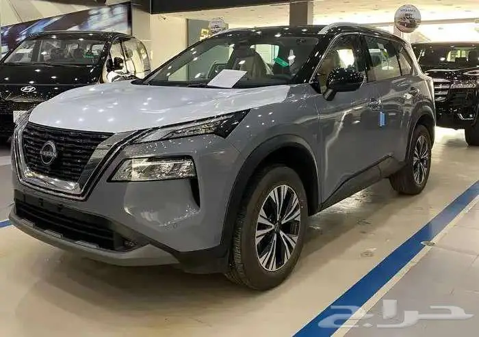 نيسان اكس تريل نص فل SV بلس موديل 2025 بسعر خاص كاش وتقسيط 2