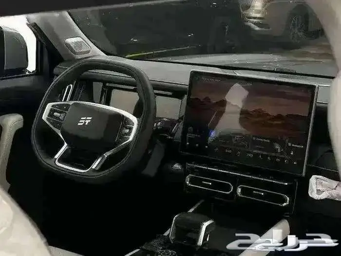 جيتور T1 لاكجري 2025 8
