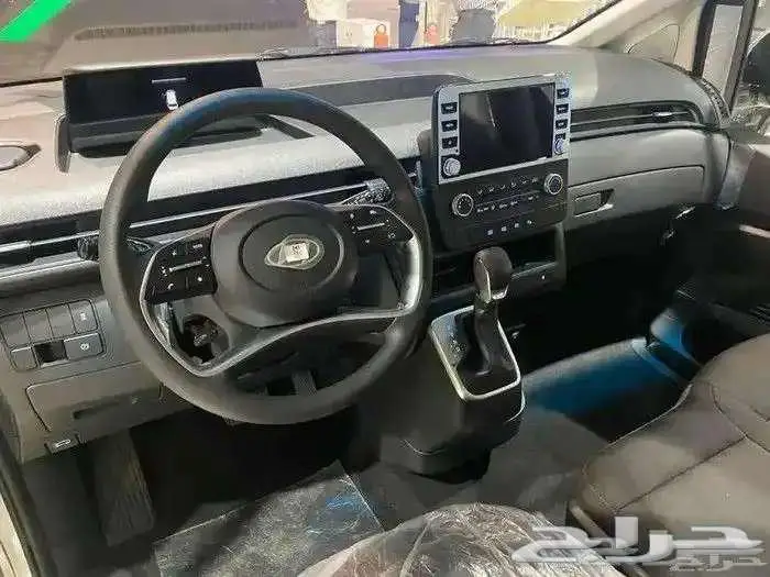 هيونداي ستاريا 2025 ديزل 7