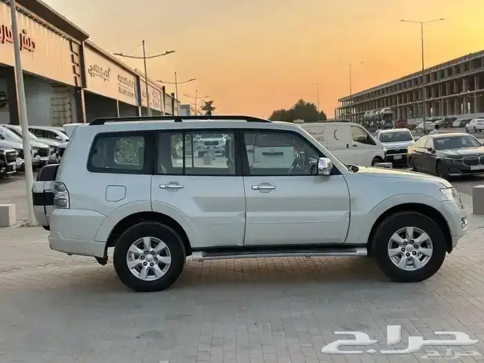 ميتسوبيشي باجيرو فل كامل 2019 8