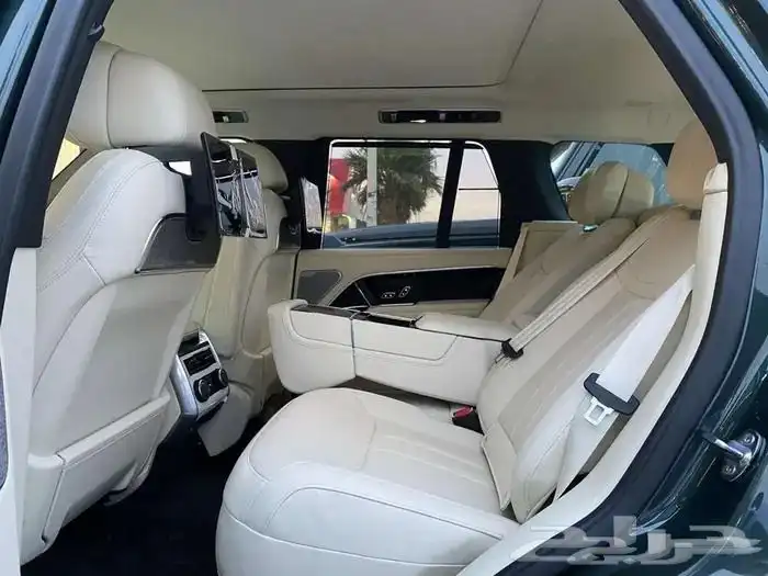 رانج روفر أوتو بيوغرافي 2025 8