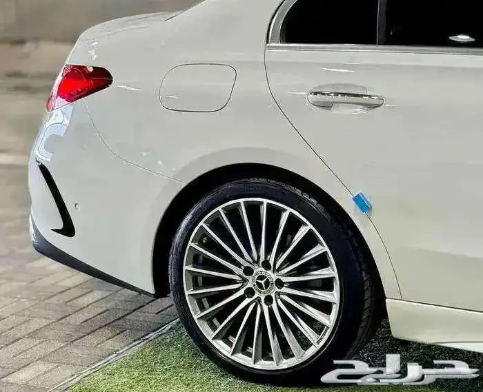 مرسيدس C300 AMG - 4MATIC موديل 2023 كاش او تمويل 28