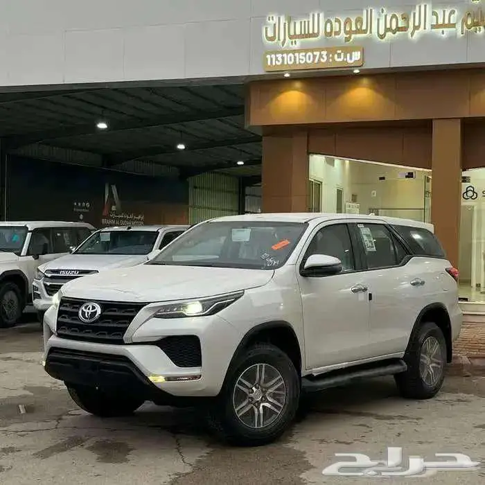 تويوتا فورتشنر GX2 بنزين 2025 -دبل وبدون دبل 0