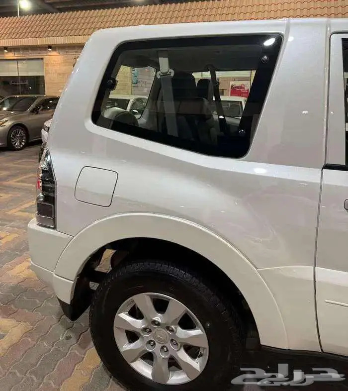 للبيع باجيرو 2020 بابين V6 3.8 سعودي ( عداد قليل ) 12