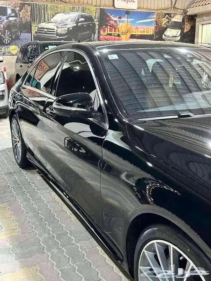 للبيع مرسيدس 2019 S450 عداد قليل مخزززنه كت ( AMG) 7