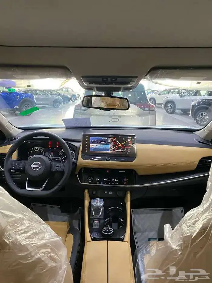 نيسان اكس تريل نص فل SV بلس موديل 2025 بسعر خاص كاش وتقسيط 10