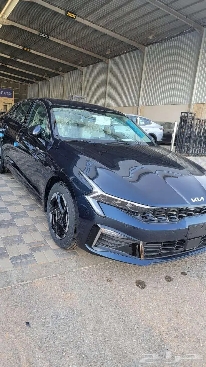 كيا K5 ستاندر مطور بانوراما 2025 (كاش وأقساط) 3