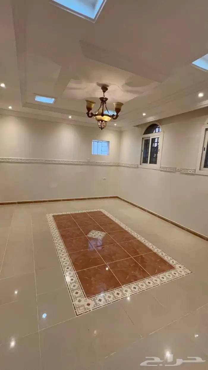 شقة فاخرة للايجار حي قرطبة خلف قصر الامير 0