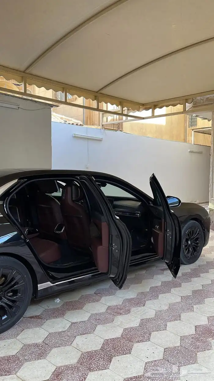 BMW 735 - 2024 بي ام دبليو 11