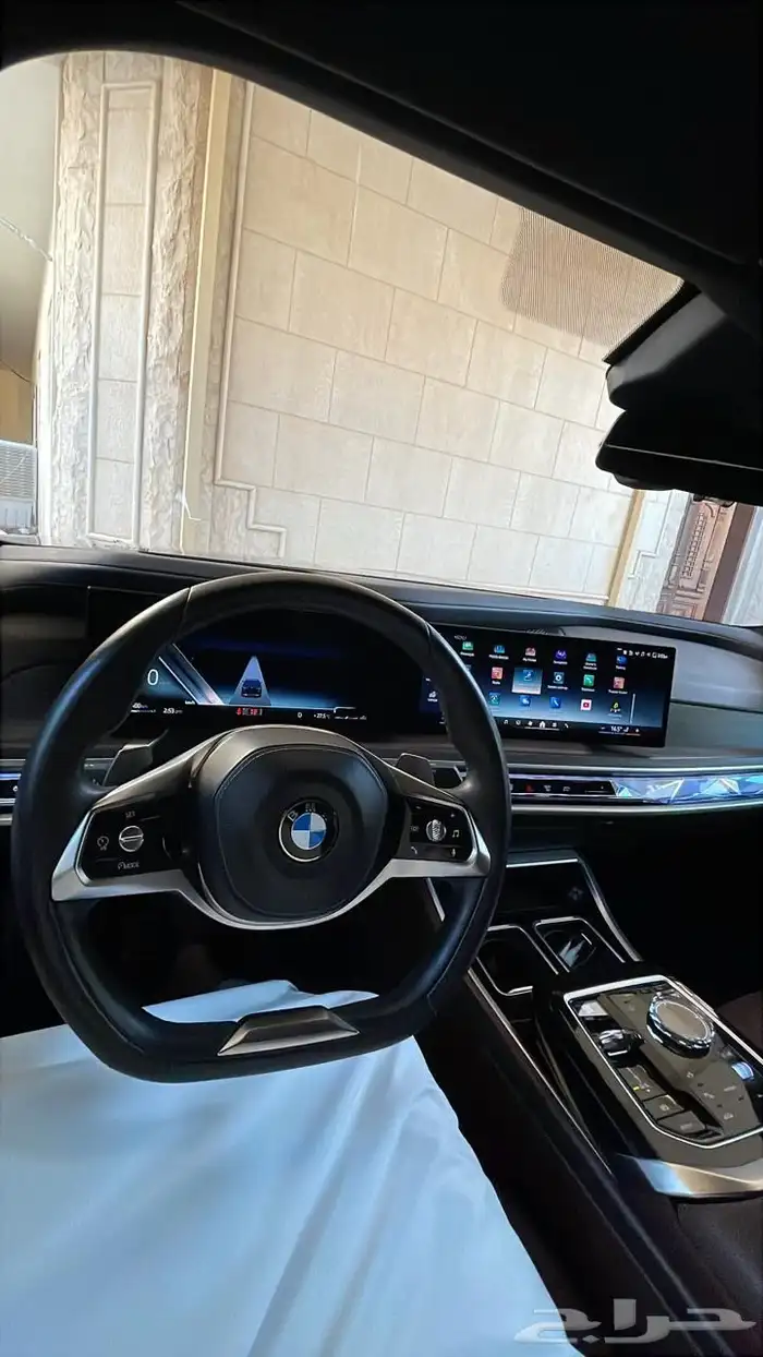 BMW 735 - 2024 بي ام دبليو 8