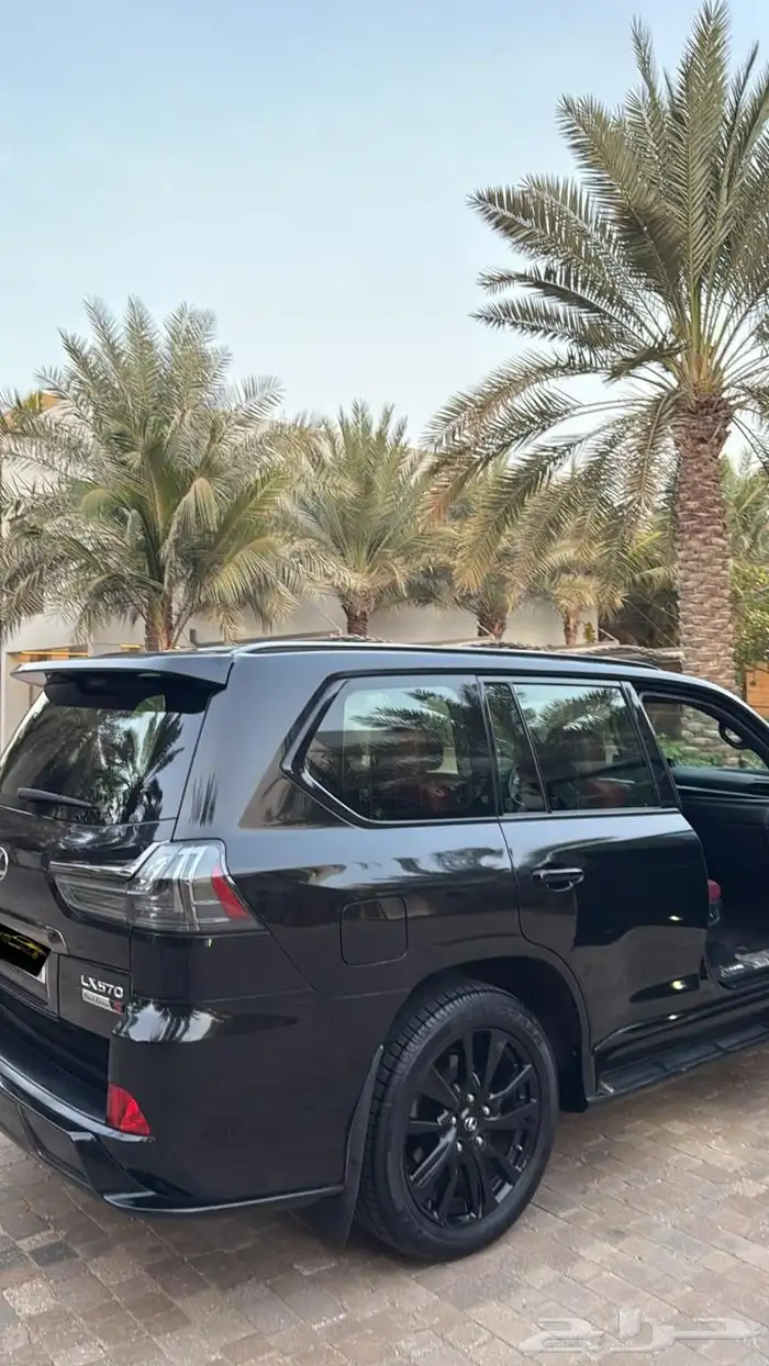الكزس بلاك اديشن LX 570 2019 5