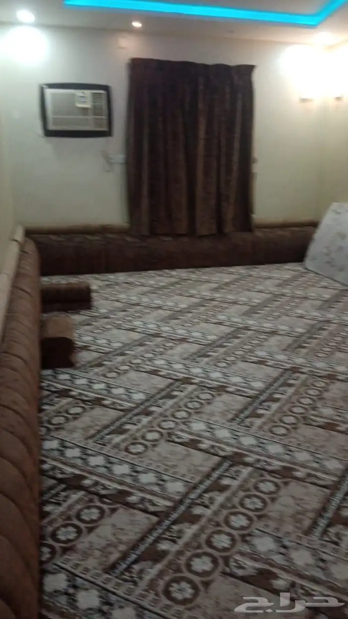 استراحه للايجار السنوي بالحسينيه 3